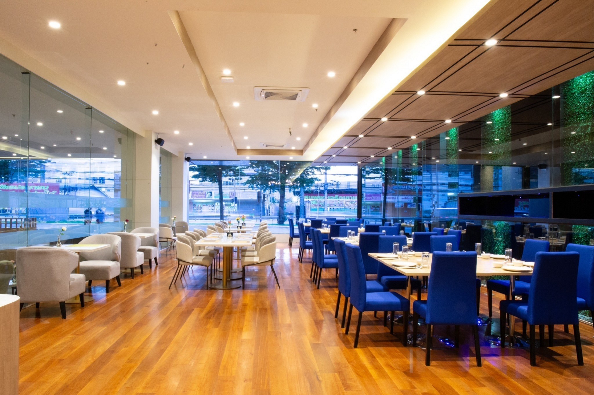 Le Srivaree Suvarnabhumi Airport Hotel