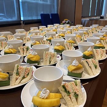Meeting Roomalt=