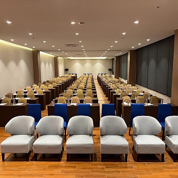 Meeting Roomalt=